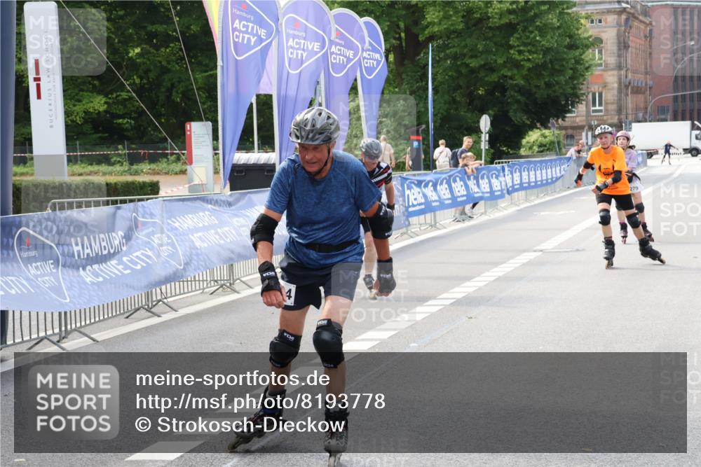 29.06.2025 - hella hamburg halbmarathon Strokosch-Dieckow http://msf.ph/oto/8193778 29.06.2025 09:36:22 Ziel 20120, 20279, 20393, 20394 meine-sportfotos.de