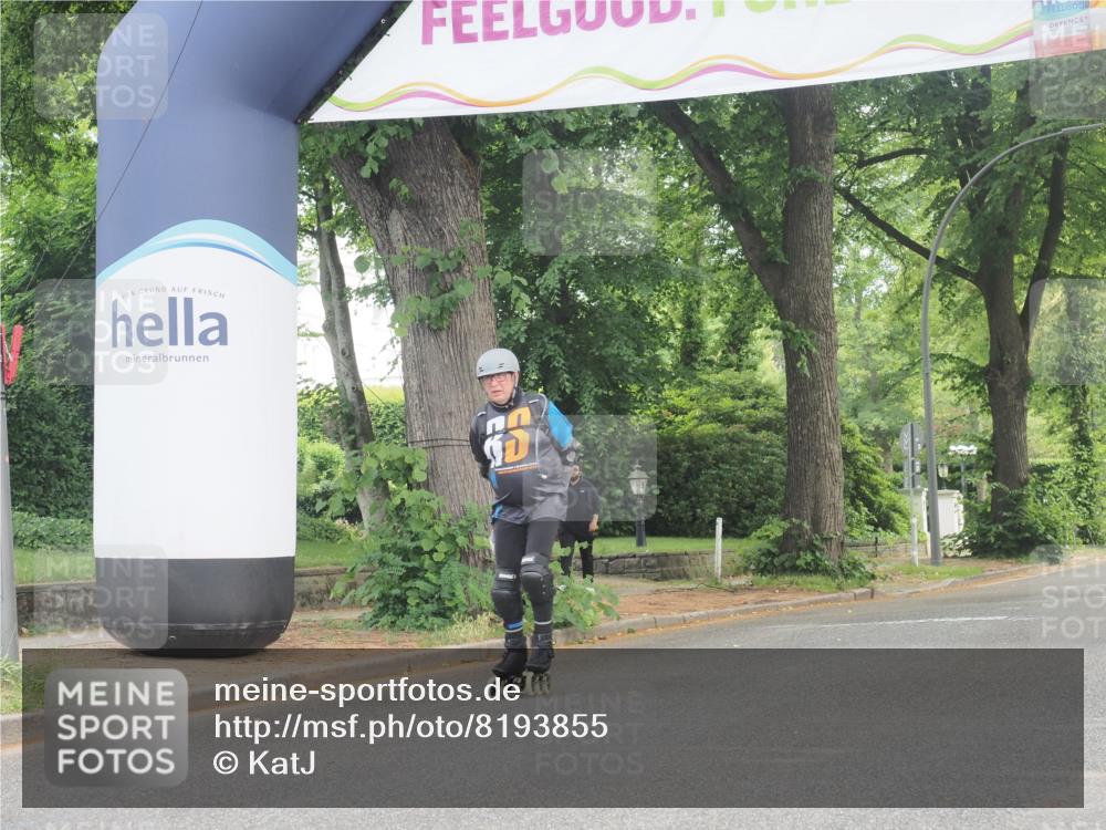 29.06.2025 - hella hamburg halbmarathon KatJ http://msf.ph/oto/8193855 29.06.2025 09:27:16 Zwischen KM18-KM19  meine-sportfotos.de