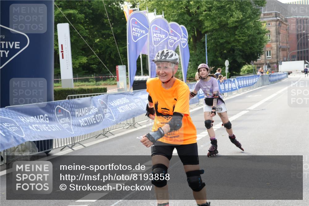 29.06.2025 - hella hamburg halbmarathon Strokosch-Dieckow http://msf.ph/oto/8193858 29.06.2025 09:36:26 Ziel 20120, 20279, 20393 meine-sportfotos.de
