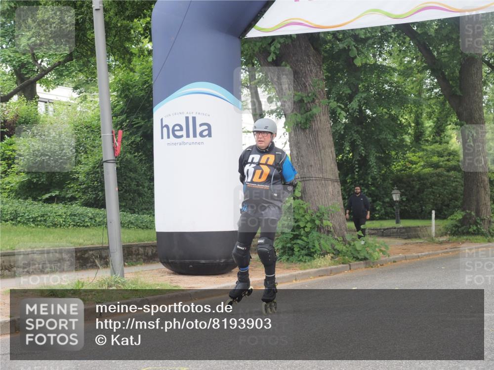 29.06.2025 - hella hamburg halbmarathon KatJ http://msf.ph/oto/8193903 29.06.2025 09:27:17 Zwischen KM18-KM19  meine-sportfotos.de