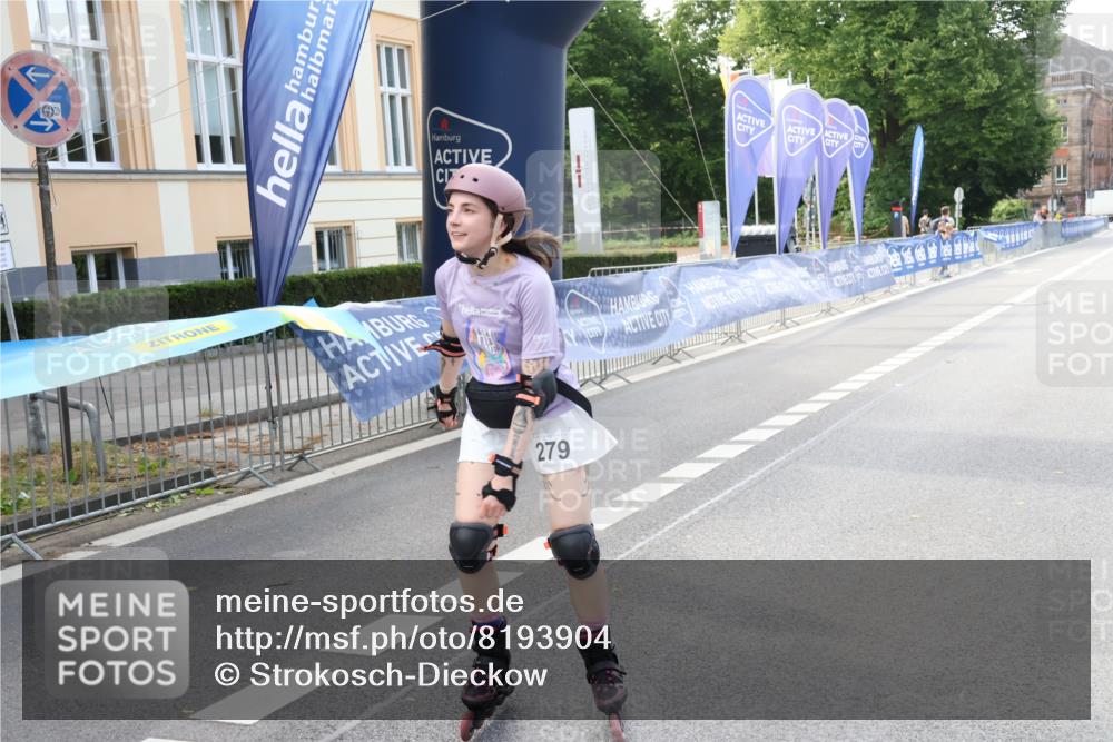 29.06.2025 - hella hamburg halbmarathon Strokosch-Dieckow http://msf.ph/oto/8193904 29.06.2025 09:36:27 Ziel 20120, 20279, 20393 meine-sportfotos.de