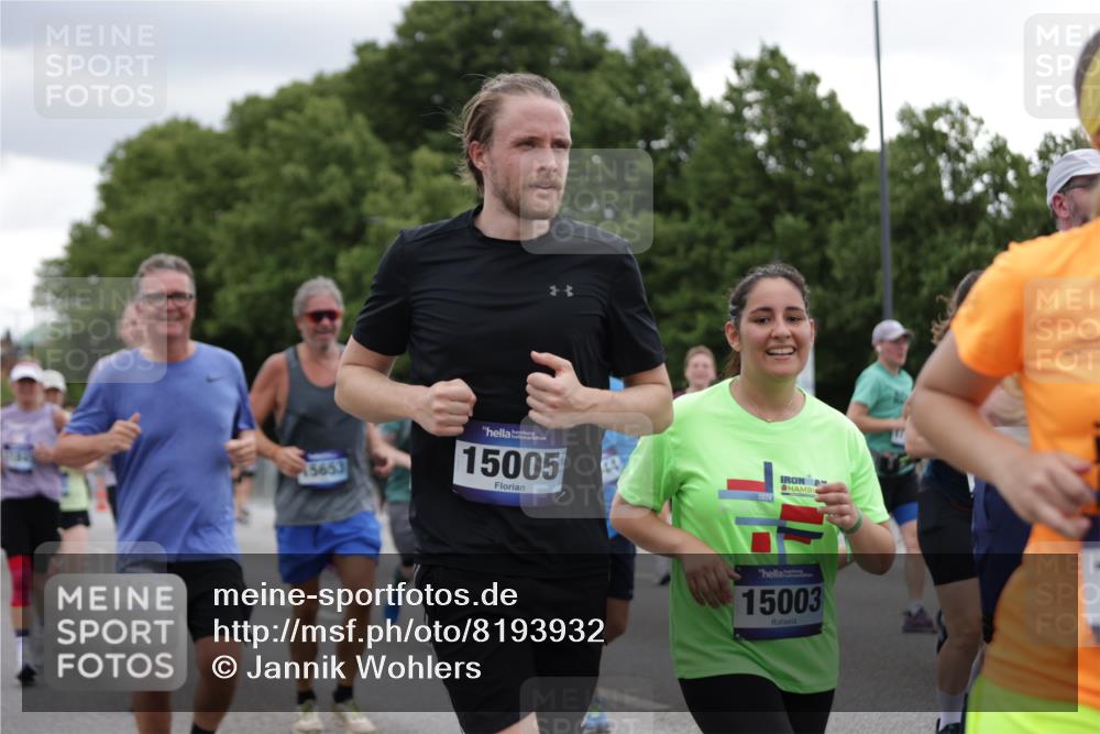 29.06.2025 - hella hamburg halbmarathon Jannik Wohlers http://msf.ph/oto/8193932 29.06.2025 11:13:44 Lombardsbrücke 1454, 1756, 2465, 3299, 3318, 3368, 3587, 3588, 3682, 3683, 3972, 4500, 4501, 4753, 5153, 5679, 5772, 5972, 6420, 6445, 7151, 7388, 7500, 7639, 7906, 8659, 9692, 9825, 10612, 10753, 11312, 11549, 11746, 11845, 12300, 12667, 12738, 13084, 13278, 13718, 13815, 14490, 14568, 14997, 15003, 15005, 15031, 15653, 16044, 16188, 17399, 17479, 17624 meine-sportfotos.de