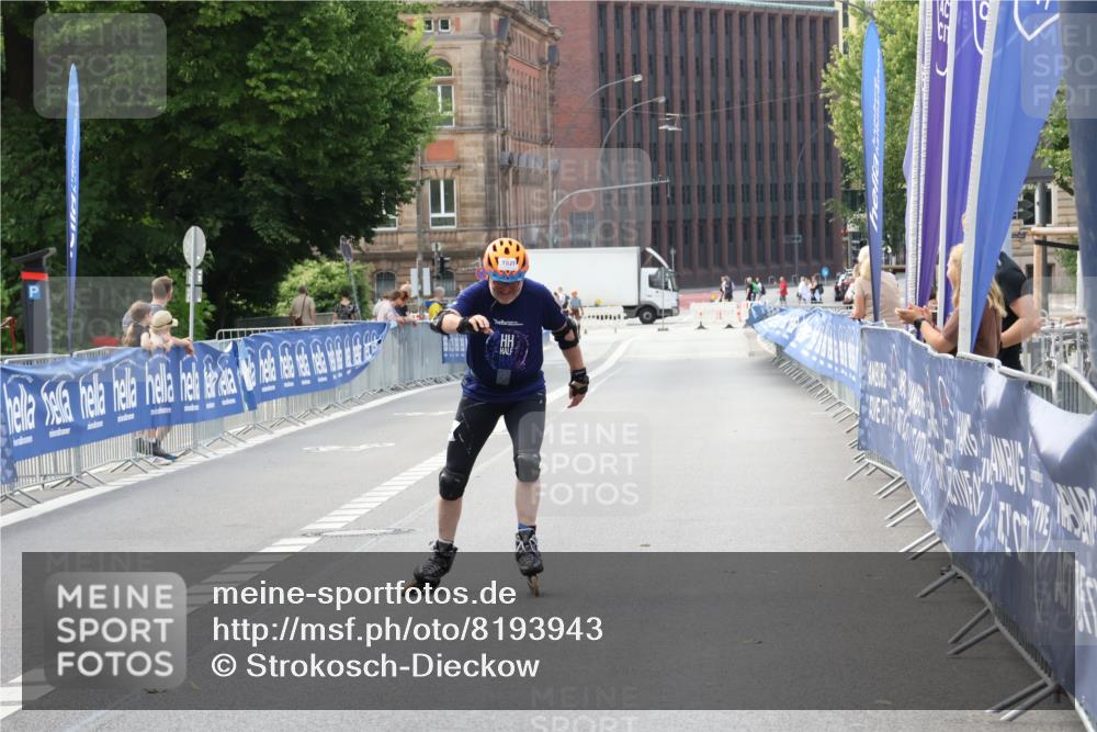 29.06.2025 - hella hamburg halbmarathon Strokosch-Dieckow http://msf.ph/oto/8193943 29.06.2025 09:36:53 Ziel 20094 meine-sportfotos.de