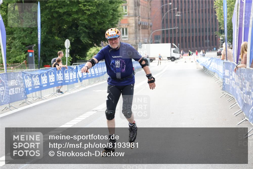 29.06.2025 - hella hamburg halbmarathon Strokosch-Dieckow http://msf.ph/oto/8193981 29.06.2025 09:36:54 Ziel 20094 meine-sportfotos.de