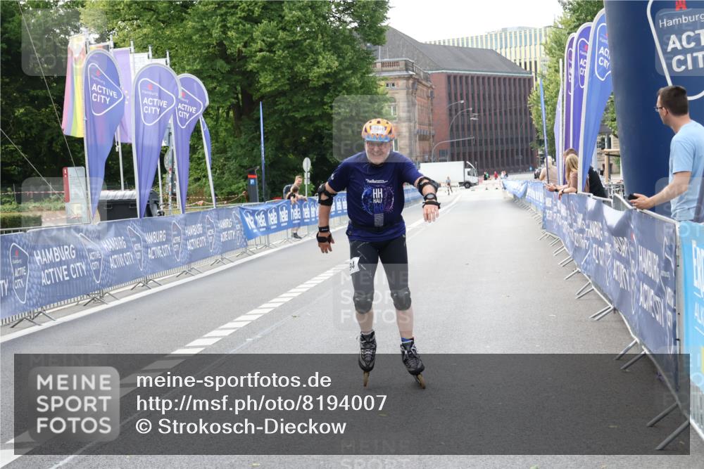 29.06.2025 - hella hamburg halbmarathon Strokosch-Dieckow http://msf.ph/oto/8194007 29.06.2025 09:36:55 Ziel 20094 meine-sportfotos.de