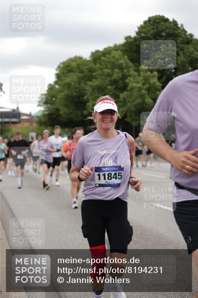 29.06.2025 - hella hamburg halbmarathon Jannik Wohlers http://msf.ph/oto/8194231 29.06.2025 11:13:47 Lombardsbrücke 1454, 1756, 2465, 3299, 3318, 3368, 3587, 3588, 3655, 3682, 3683, 3972, 4126, 4753, 5153, 5502, 5679, 5772, 5972, 6420, 6445, 7151, 7388, 7500, 7639, 8659, 8832, 9578, 9825, 9841, 10273, 10612, 10753, 11090, 11312, 11480, 11549, 11746, 11845, 12300, 12667, 12738, 13084, 13278, 13639, 13718, 13815, 14490, 14568, 15003, 15005, 15653, 16044, 17399, 17479, 17624 meine-sportfotos.de