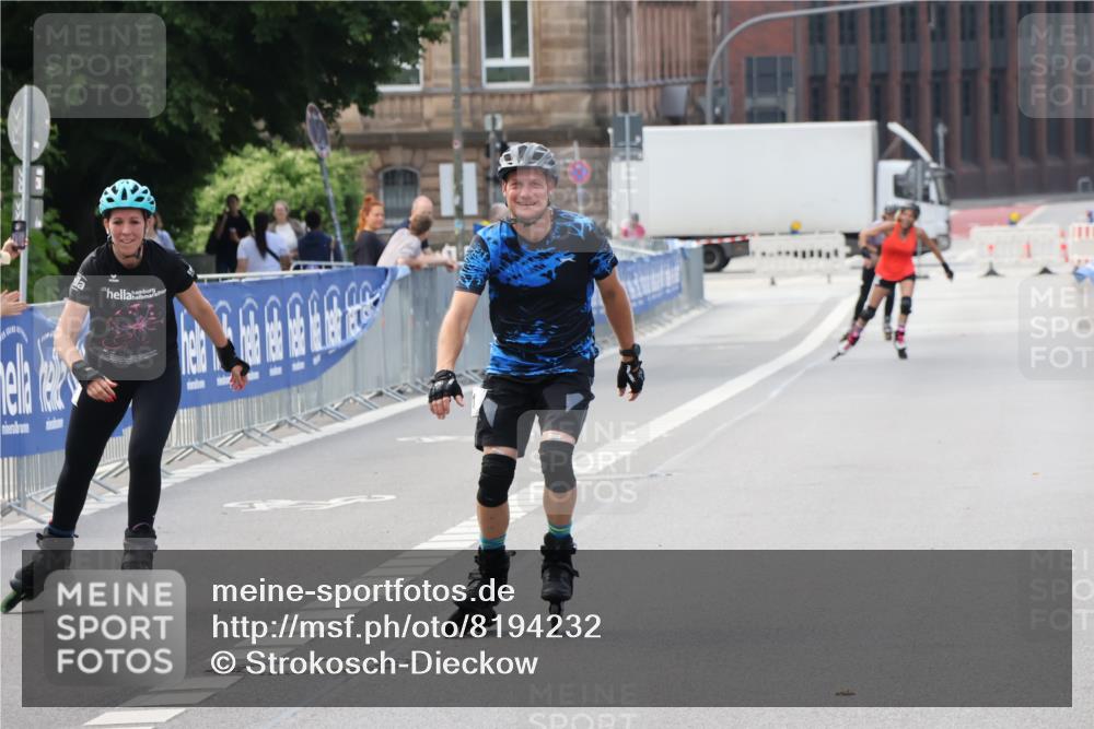29.06.2025 - hella hamburg halbmarathon Strokosch-Dieckow http://msf.ph/oto/8194232 29.06.2025 09:38:06 Ziel 20059, 20061 meine-sportfotos.de