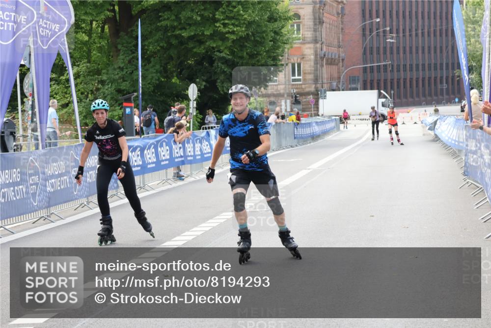 29.06.2025 - hella hamburg halbmarathon Strokosch-Dieckow http://msf.ph/oto/8194293 29.06.2025 09:38:08 Ziel 20059, 20061 meine-sportfotos.de