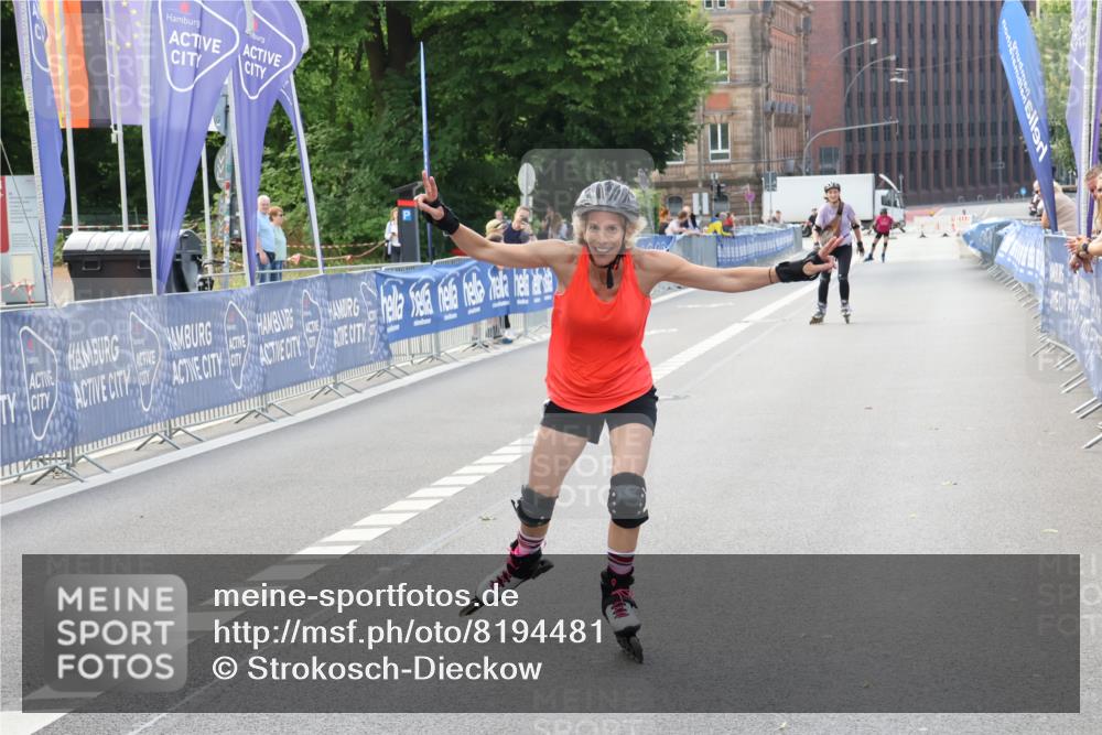 29.06.2025 - hella hamburg halbmarathon Strokosch-Dieckow http://msf.ph/oto/8194481 29.06.2025 09:38:21 Ziel 20298, 20317 meine-sportfotos.de