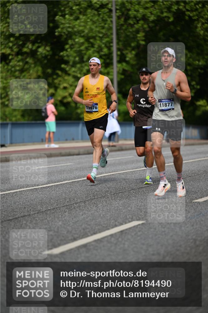 29.06.2025 - hella hamburg halbmarathon Dr. Thomas Lammeyer http://msf.ph/oto/8194490 29.06.2025 09:47:47 Kennedybrücke 1065, 2021, 2879, 3075, 3845, 3968, 4678, 7349, 8731, 9047, 10790 meine-sportfotos.de