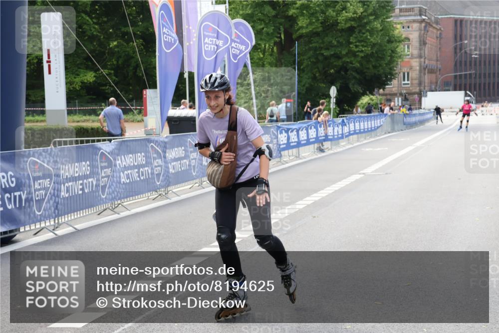 29.06.2025 - hella hamburg halbmarathon Strokosch-Dieckow http://msf.ph/oto/8194625 29.06.2025 09:38:29 Ziel 20185, 20298 meine-sportfotos.de