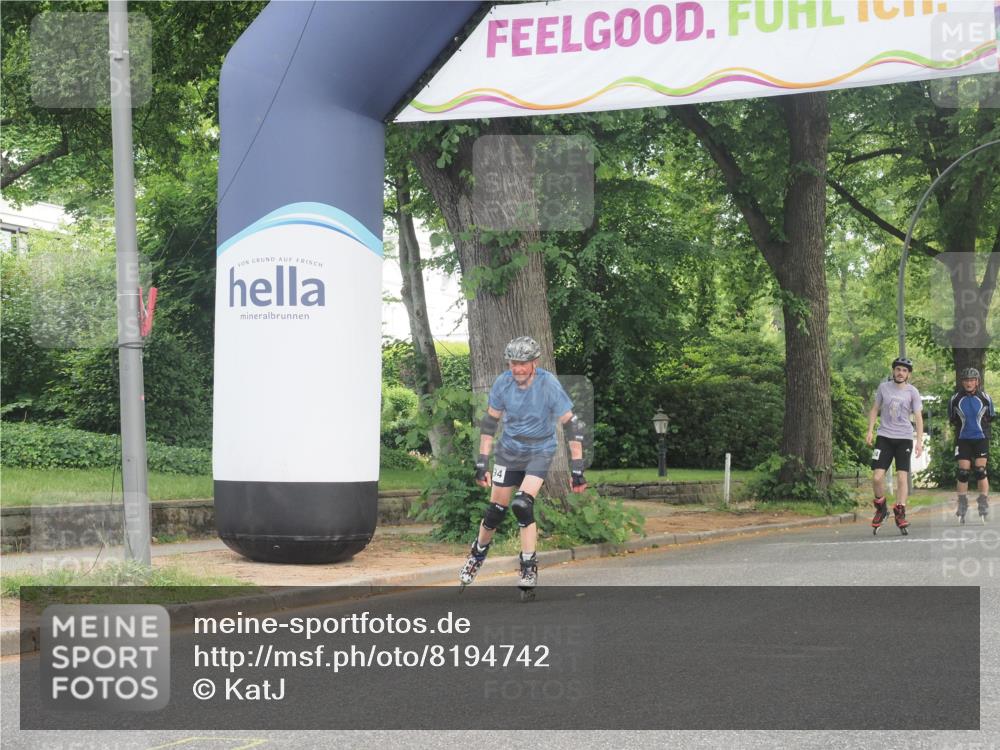 29.06.2025 - hella hamburg halbmarathon KatJ http://msf.ph/oto/8194742 29.06.2025 09:27:43 Zwischen KM18-KM19  meine-sportfotos.de