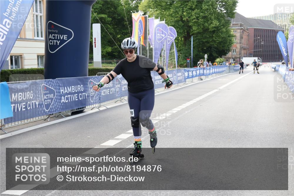 29.06.2025 - hella hamburg halbmarathon Strokosch-Dieckow http://msf.ph/oto/8194876 29.06.2025 09:38:55 Ziel 20323, 20498 meine-sportfotos.de