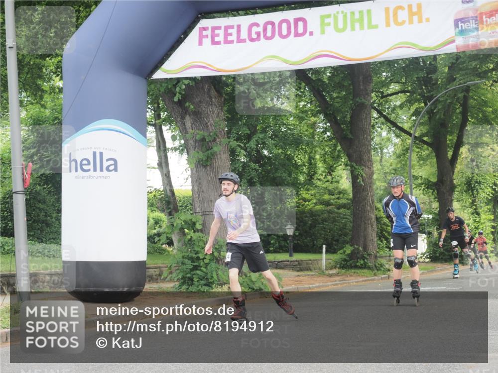 29.06.2025 - hella hamburg halbmarathon KatJ http://msf.ph/oto/8194912 29.06.2025 09:27:44 Zwischen KM18-KM19  meine-sportfotos.de
