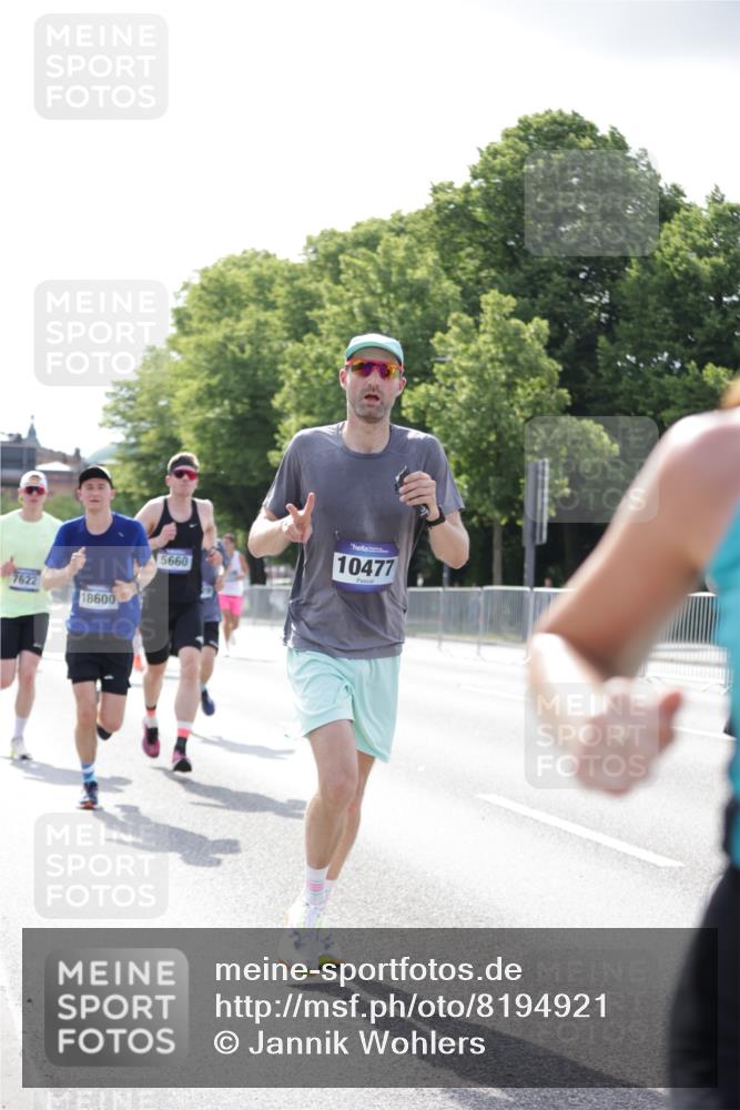 29.06.2025 - hella hamburg halbmarathon Jannik Wohlers http://msf.ph/oto/8194921 29.06.2025 09:46:24 Lombardsbrücke 1053, 2243, 4944, 5048, 5152, 5660, 6683, 7080, 7466, 7622, 7628, 7867, 8312, 10477, 10927, 11304, 11661, 11898, 12447, 12899, 13199, 13493, 13494, 13729, 14310, 14450, 14899, 16417, 16505, 16619, 16811, 16881, 16957, 17137, 17329, 17751, 18026, 18277, 18357, 18600, 18824 meine-sportfotos.de