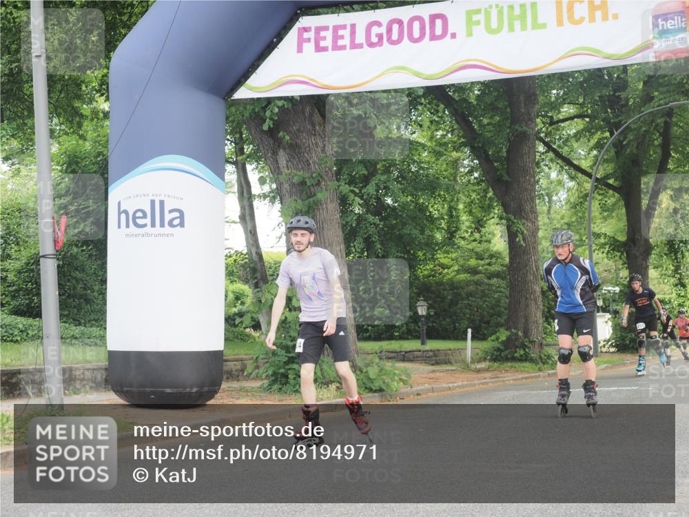 29.06.2025 - hella hamburg halbmarathon KatJ http://msf.ph/oto/8194971 29.06.2025 09:27:44 Zwischen KM18-KM19  meine-sportfotos.de