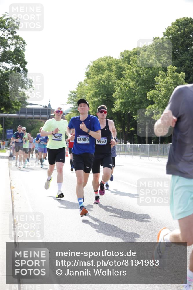 29.06.2025 - hella hamburg halbmarathon Jannik Wohlers http://msf.ph/oto/8194983 29.06.2025 09:46:24 Lombardsbrücke 1053, 2243, 4944, 5048, 5152, 5660, 6683, 7080, 7466, 7622, 7628, 7867, 8312, 10477, 10927, 11304, 11661, 11898, 12447, 12899, 13199, 13493, 13494, 13729, 14310, 14450, 14899, 16417, 16505, 16619, 16811, 16881, 16957, 17137, 17329, 17751, 18026, 18277, 18357, 18600, 18824 meine-sportfotos.de