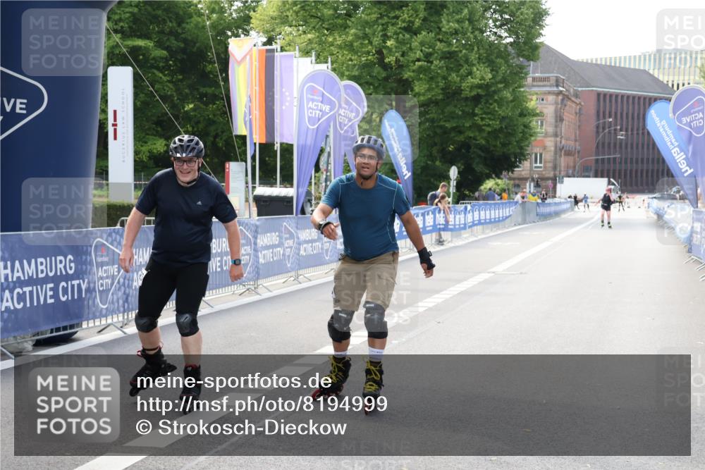 29.06.2025 - hella hamburg halbmarathon Strokosch-Dieckow http://msf.ph/oto/8194999 29.06.2025 09:39:06 Ziel 20323 meine-sportfotos.de