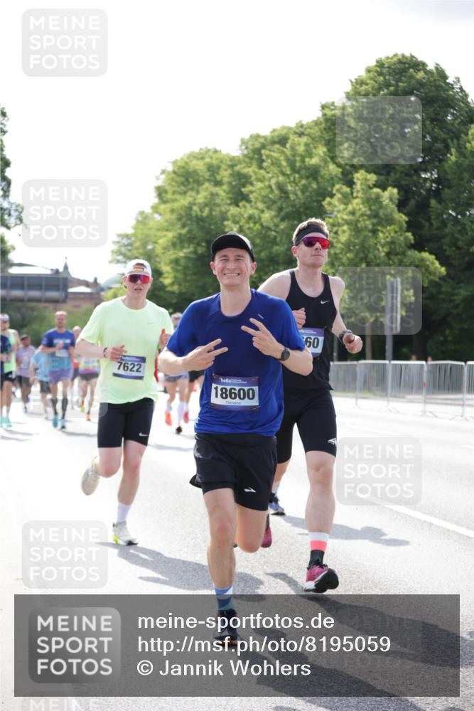 29.06.2025 - hella hamburg halbmarathon Jannik Wohlers http://msf.ph/oto/8195059 29.06.2025 09:46:25 Lombardsbrücke 1053, 1577, 2243, 4944, 5048, 5152, 5660, 6683, 7080, 7466, 7622, 7628, 7867, 8312, 8323, 10477, 10927, 11898, 12447, 12899, 13199, 13493, 13494, 13729, 14310, 14450, 14899, 16417, 16505, 16619, 16881, 16957, 17137, 17329, 17751, 18026, 18277, 18357, 18600, 18824 meine-sportfotos.de