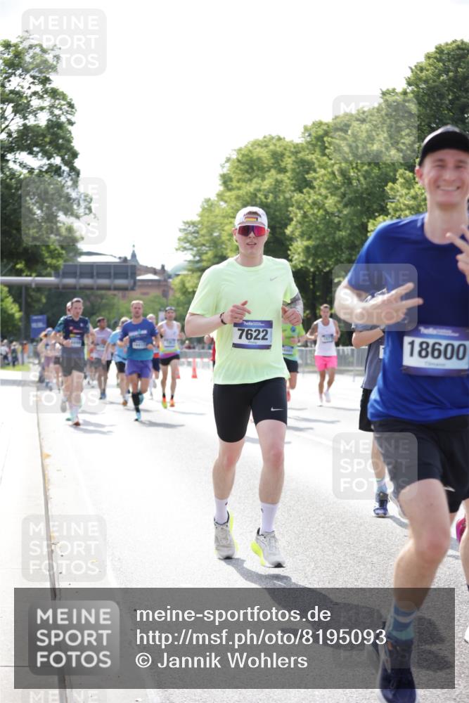 29.06.2025 - hella hamburg halbmarathon Jannik Wohlers http://msf.ph/oto/8195093 29.06.2025 09:46:26 Lombardsbrücke 1053, 1411, 1577, 2243, 4944, 5048, 5152, 5193, 5660, 6683, 7080, 7466, 7622, 7628, 7867, 8312, 8323, 10477, 10927, 11898, 12447, 12899, 13199, 13493, 13494, 13729, 14310, 14450, 14899, 16417, 16505, 16619, 16881, 17137, 17329, 17751, 18026, 18277, 18357, 18600, 18824, 18986 meine-sportfotos.de