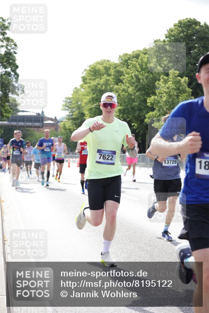 29.06.2025 - hella hamburg halbmarathon Jannik Wohlers http://msf.ph/oto/8195122 29.06.2025 09:46:26 Lombardsbrücke 1053, 1411, 1577, 2243, 4944, 5048, 5152, 5193, 5660, 6683, 7080, 7466, 7622, 7628, 7867, 8312, 8323, 10477, 10927, 11898, 12447, 12899, 13199, 13493, 13494, 13729, 14310, 14450, 14899, 16417, 16505, 16619, 16881, 17137, 17329, 17751, 18026, 18277, 18357, 18600, 18824, 18986 meine-sportfotos.de