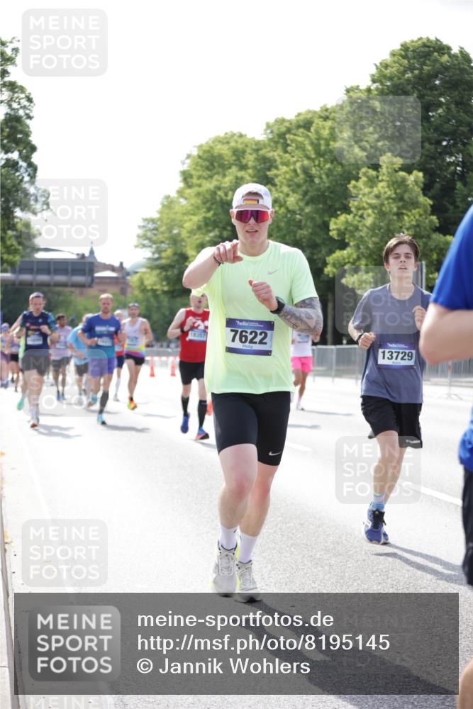29.06.2025 - hella hamburg halbmarathon Jannik Wohlers http://msf.ph/oto/8195145 29.06.2025 09:46:26 Lombardsbrücke 1053, 1411, 1577, 2243, 4944, 5048, 5152, 5193, 5660, 6683, 7080, 7466, 7622, 7628, 7867, 8312, 8323, 10477, 10927, 11898, 12447, 12899, 13199, 13493, 13494, 13729, 14310, 14450, 14899, 16417, 16505, 16619, 16881, 17137, 17329, 17751, 18026, 18277, 18357, 18600, 18824, 18986 meine-sportfotos.de