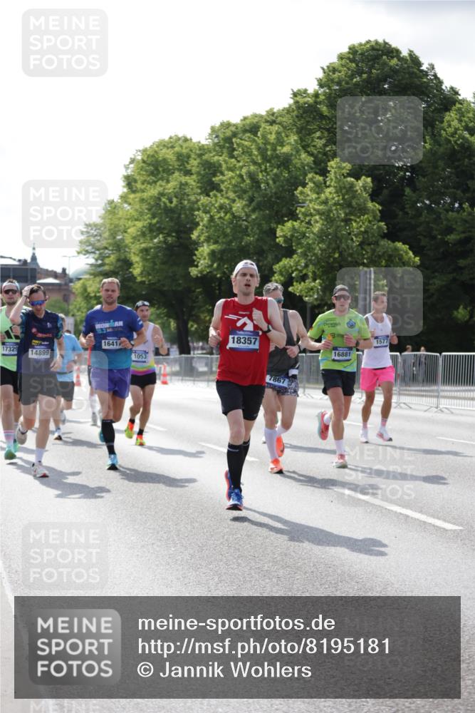 29.06.2025 - hella hamburg halbmarathon Jannik Wohlers http://msf.ph/oto/8195181 29.06.2025 09:46:28 Lombardsbrücke 1053, 1411, 1577, 2243, 5048, 5152, 5193, 5660, 6683, 7080, 7466, 7622, 7628, 7867, 8312, 8323, 10477, 10927, 11898, 12447, 12899, 13199, 13493, 13494, 13729, 14310, 14385, 14841, 14899, 16417, 16505, 16619, 16881, 17014, 17137, 17329, 17751, 18026, 18357, 18600, 18824, 18986 meine-sportfotos.de