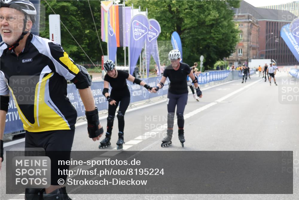 29.06.2025 - hella hamburg halbmarathon Strokosch-Dieckow http://msf.ph/oto/8195224 29.06.2025 09:39:36 Ziel 20002, 20009, 20064, 20065, 20073, 20203, 20382 meine-sportfotos.de