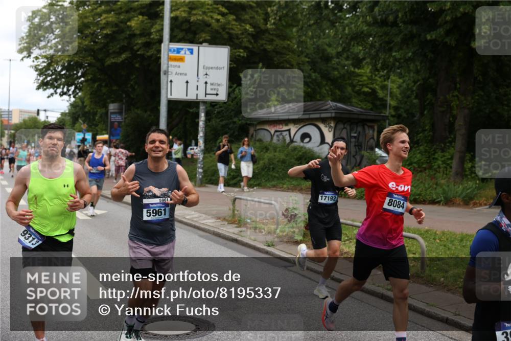 29.06.2025 - hella hamburg halbmarathon Yannick Fuchs http://msf.ph/oto/8195337 29.06.2025 10:31:35 20KM 1385, 1411, 1571, 3959, 4860, 4865, 5003, 5092, 5307, 5315, 5961, 6123, 6529, 7310, 7482, 7831, 8084, 8121, 8362, 9178, 9296, 9313, 10680, 10738, 11120, 11833, 13972, 14691, 15261, 15939, 16523, 17024, 17192, 17306, 17658, 17723, 18038, 18062, 18384, 18733, 18824 meine-sportfotos.de