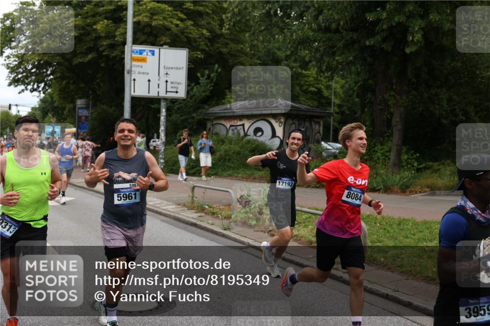 29.06.2025 - hella hamburg halbmarathon Yannick Fuchs http://msf.ph/oto/8195349 29.06.2025 10:31:35 20KM 1385, 1411, 1571, 3959, 4860, 4865, 5003, 5092, 5307, 5315, 5961, 6123, 6529, 7310, 7482, 7831, 8084, 8121, 8362, 9178, 9296, 9313, 10680, 10738, 11120, 11833, 13972, 14691, 15261, 15939, 16523, 17024, 17192, 17306, 17658, 17723, 18038, 18062, 18384, 18733, 18824 meine-sportfotos.de