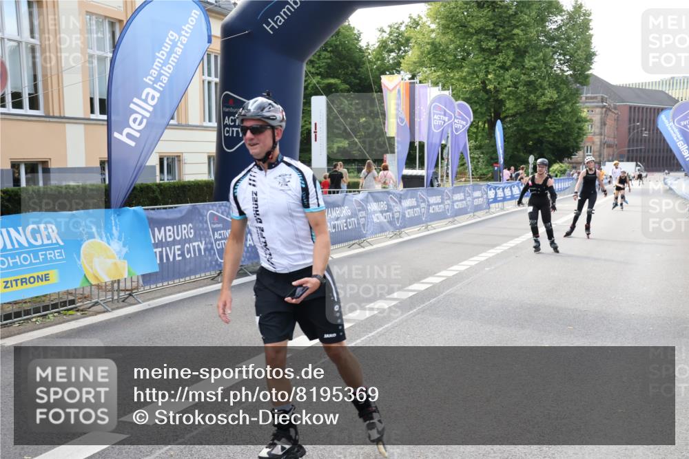 29.06.2025 - hella hamburg halbmarathon Strokosch-Dieckow http://msf.ph/oto/8195369 29.06.2025 09:39:44 Ziel 20002, 20034, 20037, 20073, 20203, 20382, 20476 meine-sportfotos.de