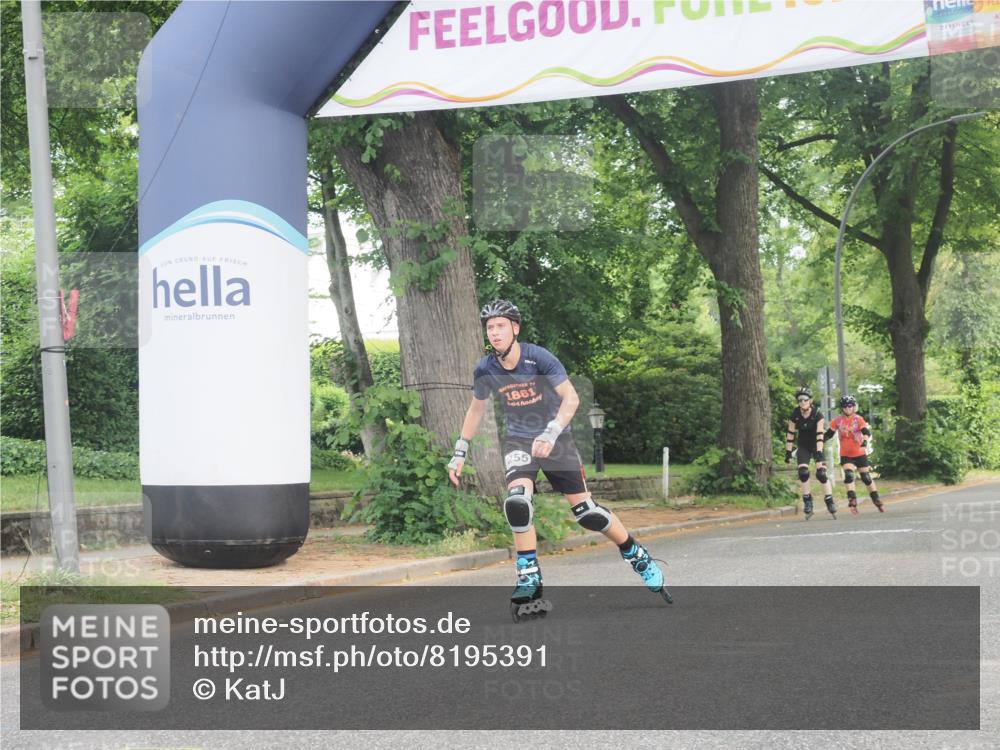 29.06.2025 - hella hamburg halbmarathon KatJ http://msf.ph/oto/8195391 29.06.2025 09:27:47 Zwischen KM18-KM19  meine-sportfotos.de