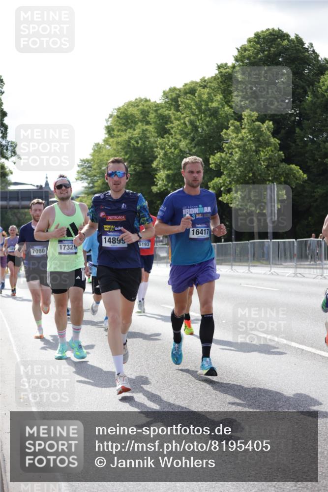 29.06.2025 - hella hamburg halbmarathon Jannik Wohlers http://msf.ph/oto/8195405 29.06.2025 09:46:29 Lombardsbrücke 1053, 1411, 1577, 2243, 5152, 5193, 5660, 6683, 7080, 7466, 7622, 7628, 7867, 8312, 8323, 10477, 10927, 11898, 12447, 12899, 13199, 13493, 13494, 13729, 14069, 14310, 14385, 14841, 14899, 16417, 16505, 16619, 16881, 17014, 17137, 17329, 17751, 18026, 18357, 18600, 18824, 18906, 18986 meine-sportfotos.de