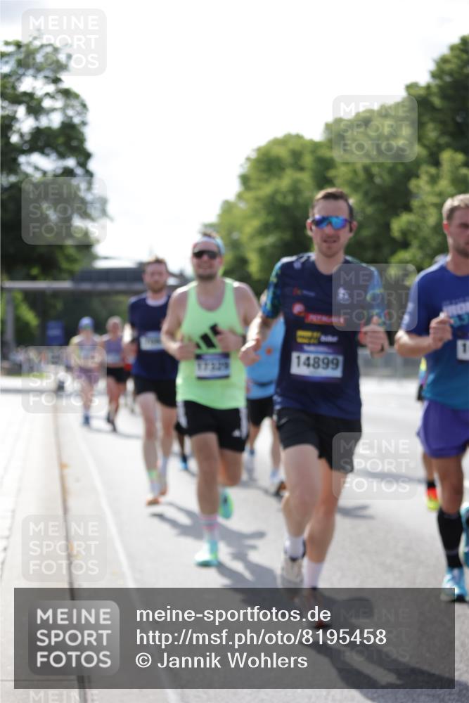29.06.2025 - hella hamburg halbmarathon Jannik Wohlers http://msf.ph/oto/8195458 29.06.2025 09:46:30 Lombardsbrücke 1053, 1396, 1411, 1577, 2243, 3005, 5152, 5193, 5660, 7080, 7466, 7622, 7628, 7867, 8312, 8323, 10477, 10927, 11898, 12899, 13199, 13493, 13494, 13729, 14069, 14310, 14385, 14841, 14899, 15390, 16417, 16505, 16619, 16881, 17014, 17137, 17329, 18026, 18357, 18600, 18824, 18906, 18986 meine-sportfotos.de