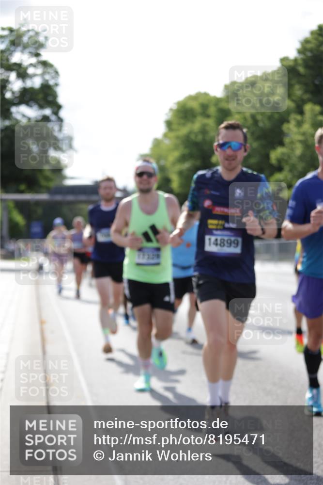 29.06.2025 - hella hamburg halbmarathon Jannik Wohlers http://msf.ph/oto/8195471 29.06.2025 09:46:30 Lombardsbrücke 1053, 1396, 1411, 1577, 2243, 3005, 5152, 5193, 5660, 7080, 7466, 7622, 7628, 7867, 8312, 8323, 10477, 10927, 11898, 12899, 13199, 13493, 13494, 13729, 14069, 14310, 14385, 14841, 14899, 15390, 16417, 16505, 16619, 16881, 17014, 17137, 17329, 18026, 18357, 18600, 18824, 18906, 18986 meine-sportfotos.de