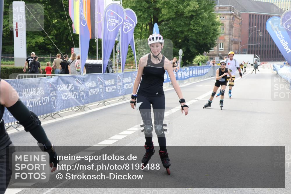 29.06.2025 - hella hamburg halbmarathon Strokosch-Dieckow http://msf.ph/oto/8195488 29.06.2025 09:39:47 Ziel 20034, 20037, 20073, 20203, 20476 meine-sportfotos.de
