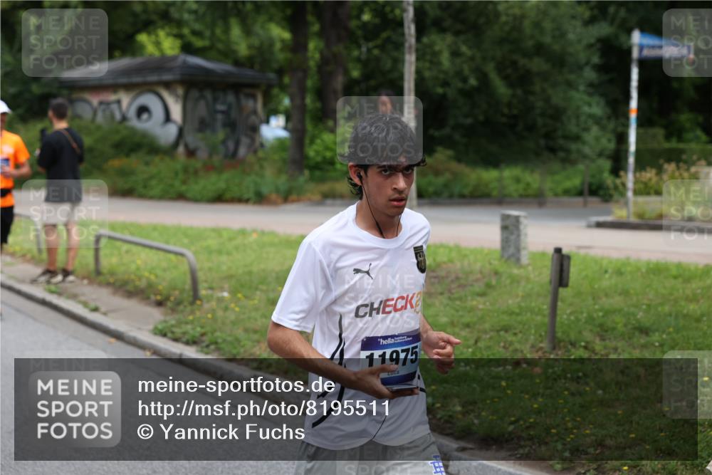 29.06.2025 - hella hamburg halbmarathon Yannick Fuchs http://msf.ph/oto/8195511 29.06.2025 10:44:17 20KM 1119, 1216, 1321, 1399, 1630, 2020, 2234, 2788, 3296, 3414, 3852, 3947, 4127, 4247, 4933, 5447, 5894, 6125, 6282, 8153, 8313, 8576, 8657, 8689, 8899, 8921, 9031, 9303, 9551, 10371, 10480, 10750, 11455, 11975, 12203, 12235, 12527, 12733, 13225, 13282, 13463, 13609, 13758, 13812, 14562, 14794, 15620, 16000, 16242, 16403, 16732, 16806, 16887, 17247, 17282, 17319, 18228, 18229, 18451, 18499, 18657, 18658, 18884 meine-sportfotos.de