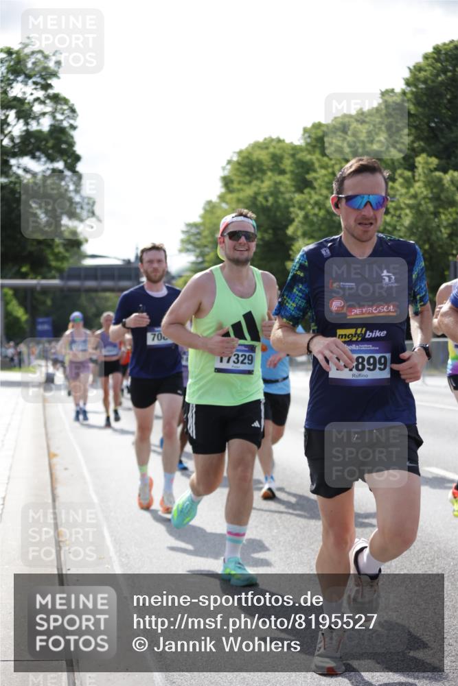 29.06.2025 - hella hamburg halbmarathon Jannik Wohlers http://msf.ph/oto/8195527 29.06.2025 09:46:30 Lombardsbrücke 1053, 1396, 1411, 1577, 2243, 3005, 5152, 5193, 5660, 7080, 7466, 7622, 7628, 7867, 8312, 8323, 10477, 10927, 11898, 12899, 13199, 13493, 13494, 13729, 14069, 14310, 14385, 14841, 14899, 15390, 16417, 16505, 16619, 16881, 17014, 17137, 17329, 18026, 18357, 18600, 18824, 18906, 18986 meine-sportfotos.de