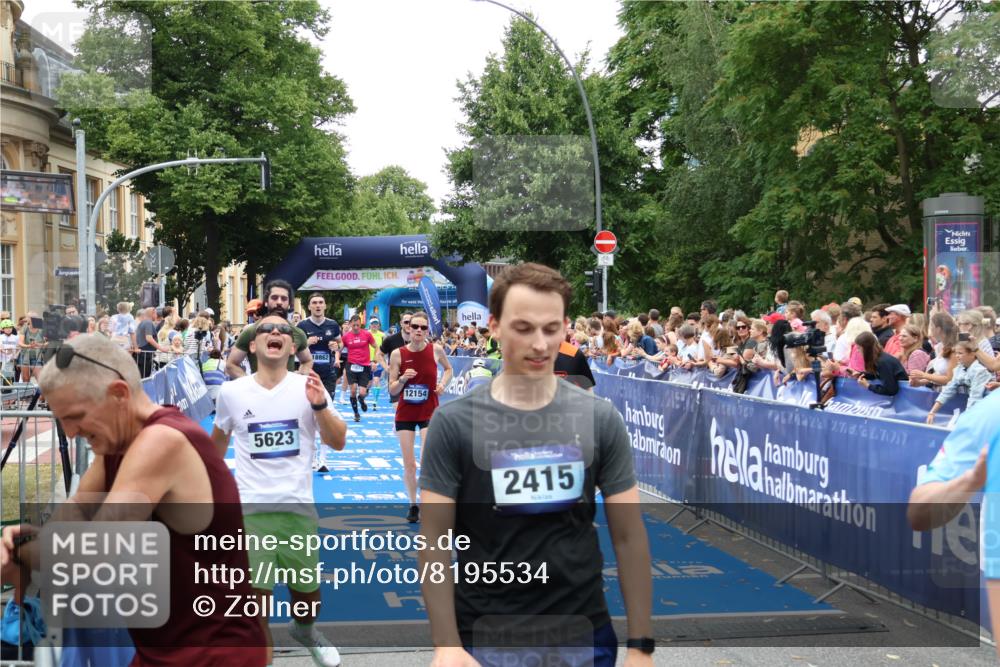 29.06.2025 - hella hamburg halbmarathon Zöllner http://msf.ph/oto/8195534 29.06.2025 10:45:42 Ziel 5623, 6071, 6711, 8668, 11291, 11495, 12154, 14764, 15666, 17332, 17674, 18862, 18878 meine-sportfotos.de