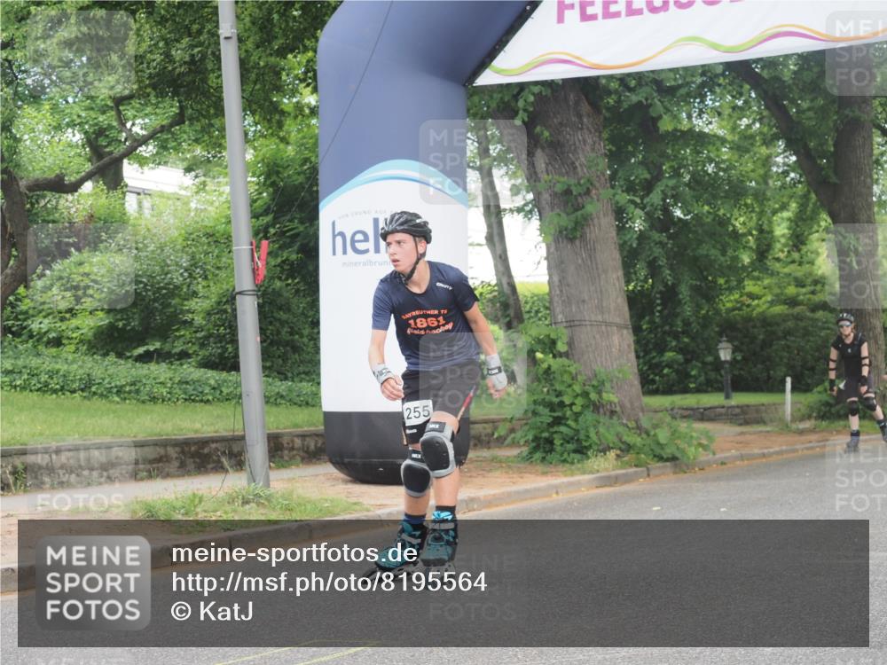 29.06.2025 - hella hamburg halbmarathon KatJ http://msf.ph/oto/8195564 29.06.2025 09:27:47 Zwischen KM18-KM19  meine-sportfotos.de