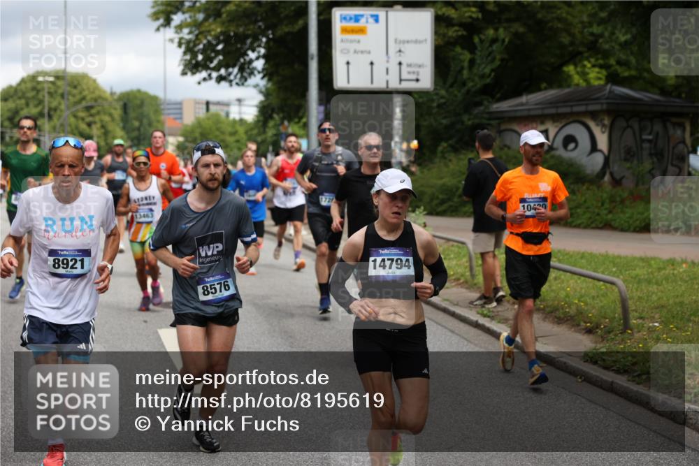 29.06.2025 - hella hamburg halbmarathon Yannick Fuchs http://msf.ph/oto/8195619 29.06.2025 10:44:17 20KM 1119, 1216, 1321, 1399, 1630, 2020, 2234, 2788, 3296, 3414, 3852, 3947, 4127, 4247, 4933, 5447, 5894, 6125, 6282, 8153, 8313, 8576, 8657, 8689, 8899, 8921, 9031, 9303, 9551, 10371, 10480, 10750, 11455, 11975, 12203, 12235, 12527, 12733, 13225, 13282, 13463, 13609, 13758, 13812, 14562, 14794, 15620, 16000, 16242, 16403, 16732, 16806, 16887, 17247, 17282, 17319, 18228, 18229, 18451, 18499, 18657, 18658, 18884 meine-sportfotos.de