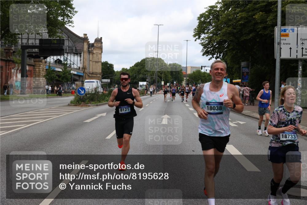 29.06.2025 - hella hamburg halbmarathon Yannick Fuchs http://msf.ph/oto/8195628 29.06.2025 10:31:36 20KM 1385, 1411, 1571, 3959, 4860, 4865, 5003, 5092, 5307, 5315, 5961, 6123, 6529, 7310, 7482, 7831, 8084, 8121, 8362, 9178, 9296, 9313, 10680, 10738, 11120, 11833, 13972, 14459, 14691, 14934, 15261, 15939, 16523, 17024, 17192, 17306, 17658, 17723, 18038, 18062, 18384, 18733, 18824 meine-sportfotos.de