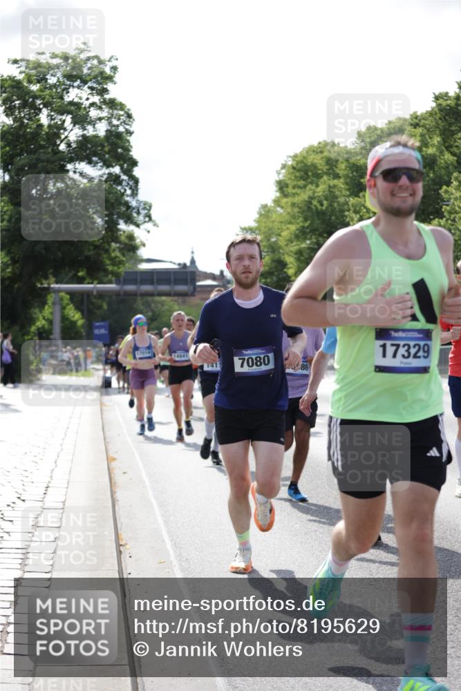 29.06.2025 - hella hamburg halbmarathon Jannik Wohlers http://msf.ph/oto/8195629 29.06.2025 09:46:31 Lombardsbrücke 1053, 1396, 1411, 1577, 3005, 5193, 5660, 7080, 7466, 7622, 7867, 8323, 10477, 10927, 11898, 12899, 13199, 13493, 13494, 13729, 14069, 14385, 14841, 14899, 15390, 16417, 16505, 16619, 16881, 17014, 17137, 17329, 18026, 18357, 18600, 18731, 18824, 18906, 18986 meine-sportfotos.de