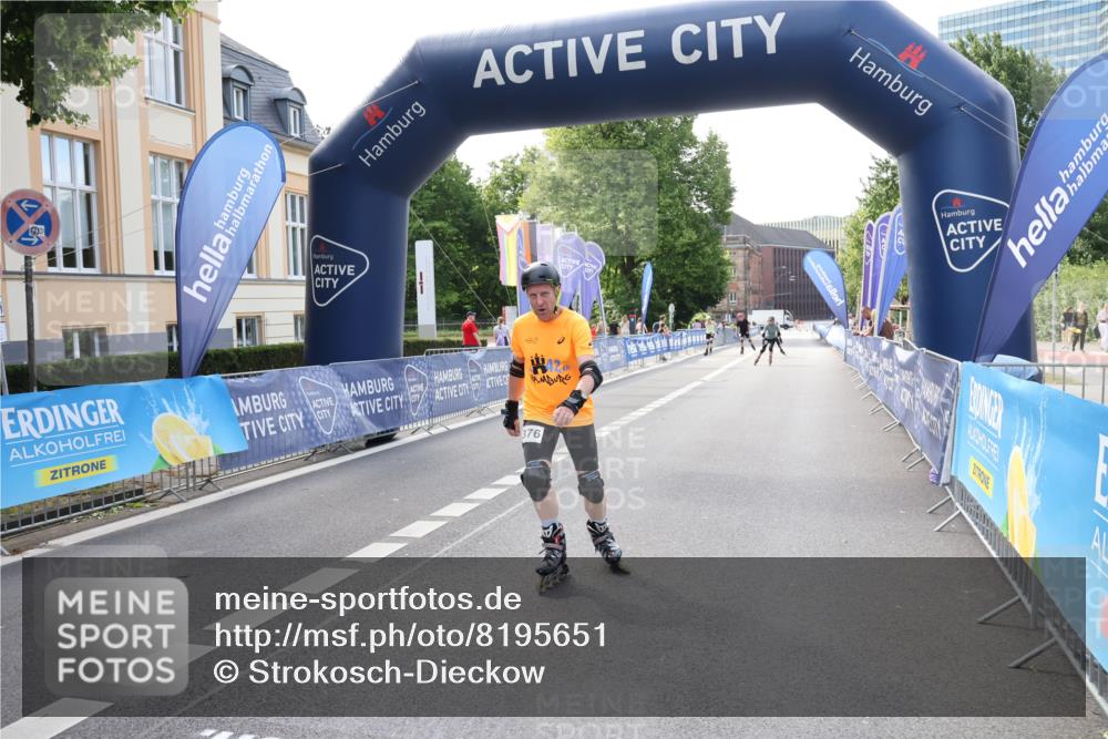 29.06.2025 - hella hamburg halbmarathon Strokosch-Dieckow http://msf.ph/oto/8195651 29.06.2025 09:40:00 Ziel 20197, 20198, 20293, 20307, 20376 meine-sportfotos.de