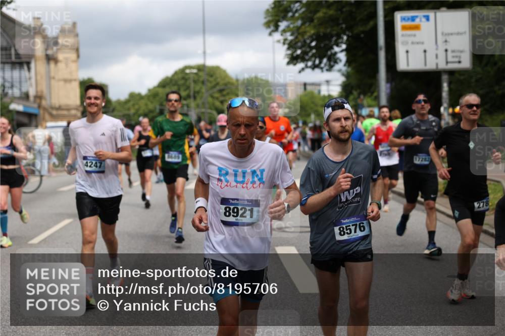 29.06.2025 - hella hamburg halbmarathon Yannick Fuchs http://msf.ph/oto/8195706 29.06.2025 10:44:18 20KM 1119, 1216, 1321, 1399, 1630, 2020, 2234, 2788, 3296, 3414, 3852, 3947, 4127, 4247, 4933, 5447, 5894, 6125, 6282, 8153, 8313, 8576, 8657, 8689, 8899, 8921, 9031, 9303, 10371, 10480, 10750, 11455, 11975, 12203, 12235, 12527, 12733, 13225, 13282, 13463, 13609, 13758, 13812, 14562, 14794, 15620, 15950, 16000, 16242, 16403, 16732, 16806, 16887, 17247, 17282, 17319, 18228, 18229, 18451, 18499, 18657, 18658, 18811, 18884 meine-sportfotos.de