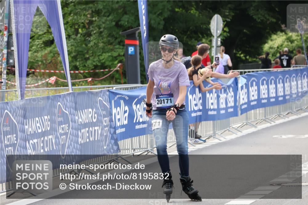 29.06.2025 - hella hamburg halbmarathon Strokosch-Dieckow http://msf.ph/oto/8195832 29.06.2025 09:40:25 Ziel 20171 meine-sportfotos.de