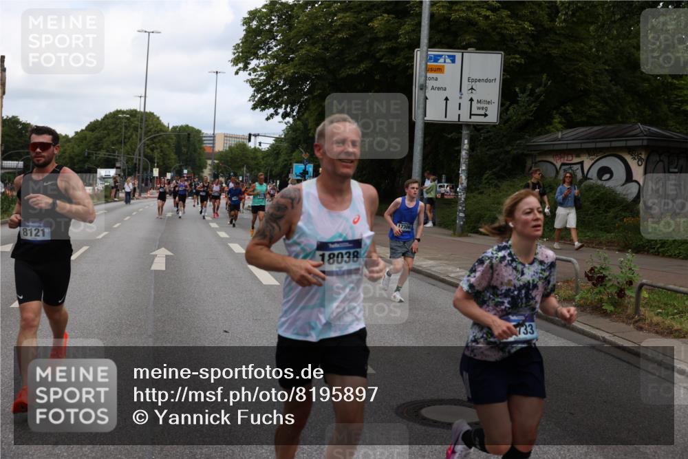 29.06.2025 - hella hamburg halbmarathon Yannick Fuchs http://msf.ph/oto/8195897 29.06.2025 10:31:36 20KM 1385, 1411, 1571, 3959, 4860, 4865, 5003, 5092, 5307, 5315, 5961, 6123, 6529, 7310, 7482, 7831, 8084, 8121, 8362, 9178, 9296, 9313, 10680, 10738, 11120, 11833, 13972, 14459, 14691, 14934, 15261, 15939, 16523, 17024, 17192, 17306, 17658, 17723, 18038, 18062, 18384, 18733, 18824 meine-sportfotos.de