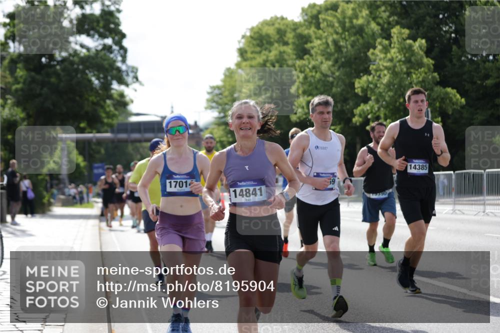29.06.2025 - hella hamburg halbmarathon Jannik Wohlers http://msf.ph/oto/8195904 29.06.2025 09:46:34 Lombardsbrücke 1053, 1396, 1411, 1577, 3005, 5193, 5660, 7080, 7466, 7622, 7867, 8323, 9519, 10477, 11055, 11898, 12899, 13148, 13199, 13493, 13494, 13729, 13771, 13991, 14069, 14385, 14448, 14841, 14899, 15390, 16417, 16425, 16505, 16881, 17014, 17137, 17329, 17877, 18026, 18357, 18600, 18731, 18824, 18906, 18986 meine-sportfotos.de