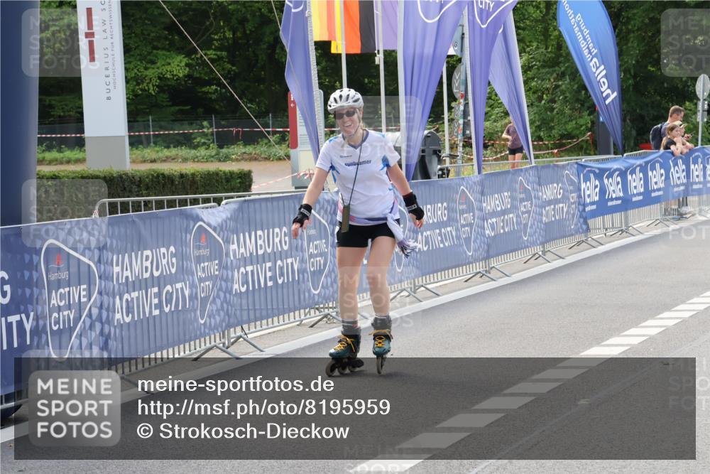 29.06.2025 - hella hamburg halbmarathon Strokosch-Dieckow http://msf.ph/oto/8195959 29.06.2025 09:40:40 Ziel 20022, 20032 meine-sportfotos.de