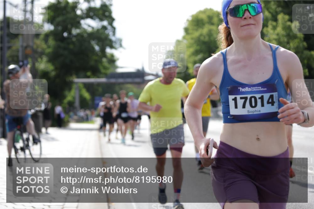 29.06.2025 - hella hamburg halbmarathon Jannik Wohlers http://msf.ph/oto/8195980 29.06.2025 09:46:35 Lombardsbrücke 1053, 1396, 1411, 1577, 3005, 5193, 5660, 7080, 7466, 7622, 7867, 8323, 9519, 10477, 11055, 11898, 12204, 12899, 13148, 13199, 13493, 13494, 13729, 13771, 13991, 14069, 14385, 14448, 14841, 14899, 15390, 16417, 16425, 16881, 17014, 17137, 17329, 17877, 18026, 18357, 18600, 18731, 18824, 18906, 18986 meine-sportfotos.de